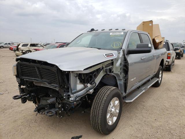 3C6UR5DJ2NG280215 - 2022 RAM 2500 BIG HORN/LONE STAR SILVER photo 2