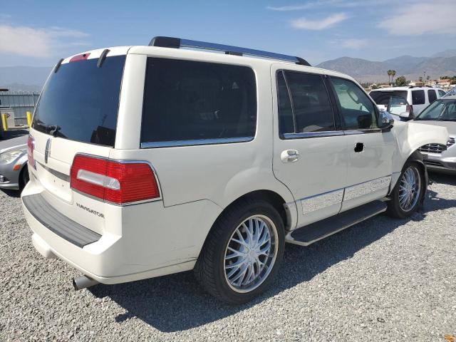 5LMFU28518LJ11816 - 2008 LINCOLN NAVIGATOR CREAM photo 3