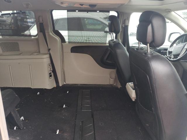 2C4RC1CG2GR189845 - 2016 CHRYSLER TOWN & COU TOURING L WHITE photo 11