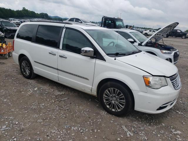 2C4RC1CG2GR189845 - 2016 CHRYSLER TOWN & COU TOURING L WHITE photo 4