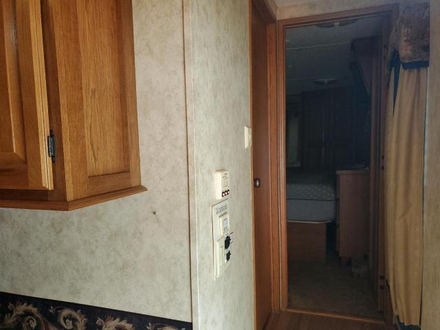 4YDF34524A4701229 - 2010 KEYSTONE MONTANA 双色 照片 5