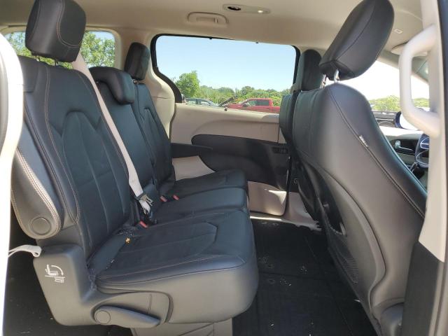 2C4RC1BG5JR352786 - 2018 CHRYSLER PACIFICA TOURING L BLUE photo 11