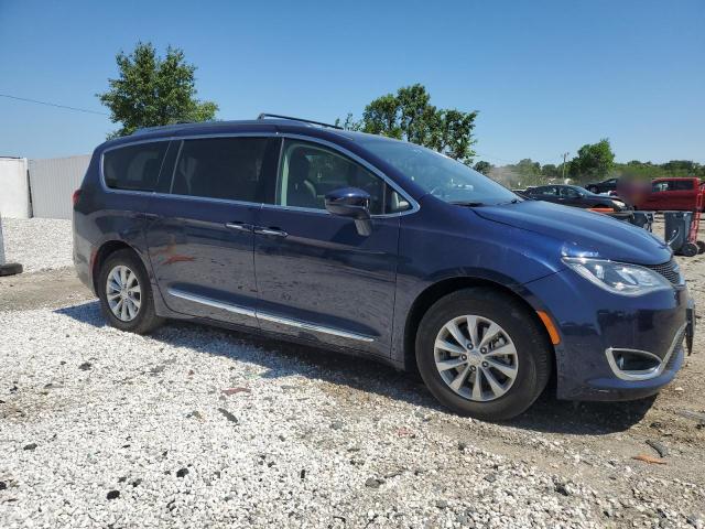 2C4RC1BG5JR352786 - 2018 CHRYSLER PACIFICA TOURING L BLUE photo 4
