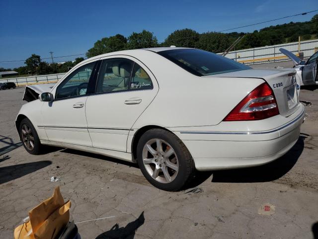 WDBRF54HX7F884828 - 2007 MERCEDES-BENZ C 280 WHITE photo 2