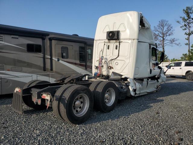 1FUJGLDR9KLKJ9687 - 2019 FREIGHTLINER CASCADIA 125 WHITE photo 4