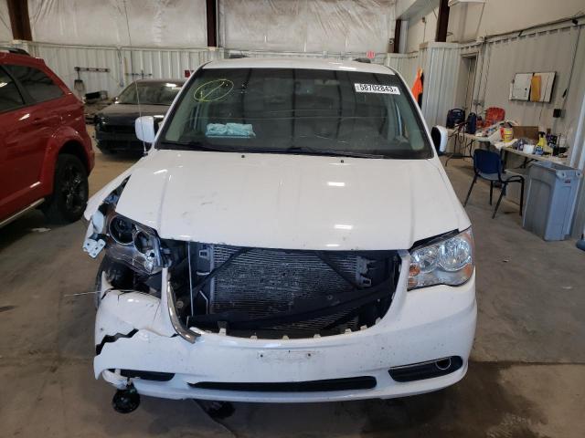 2C4RC1CG3GR119013 - 2016 CHRYSLER TOWN & COU TOURING L WHITE photo 5