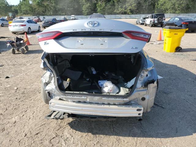 4T1C11AK3MU441132 - 2021 TOYOTA CAMRY LE GRAY photo 6