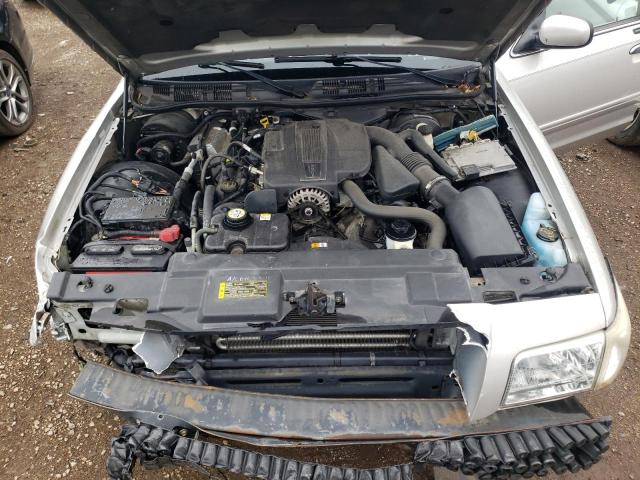 2MEFM74V88X640448 - 2008 MERCURY GRAND MARQ GS SILVER photo 11