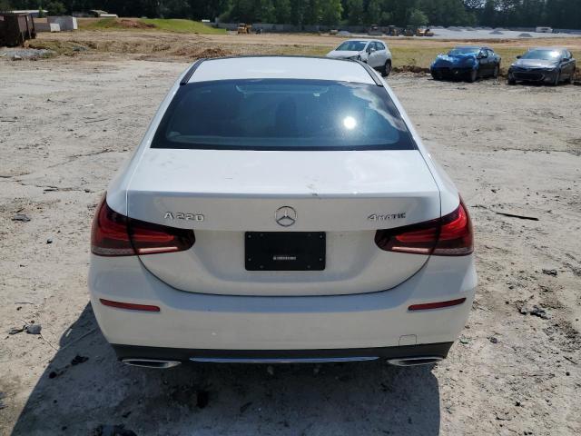 W1K3G4FB1MJ315727 - 2021 MERCEDES-BENZ A 220 4MATIC WHITE photo 6