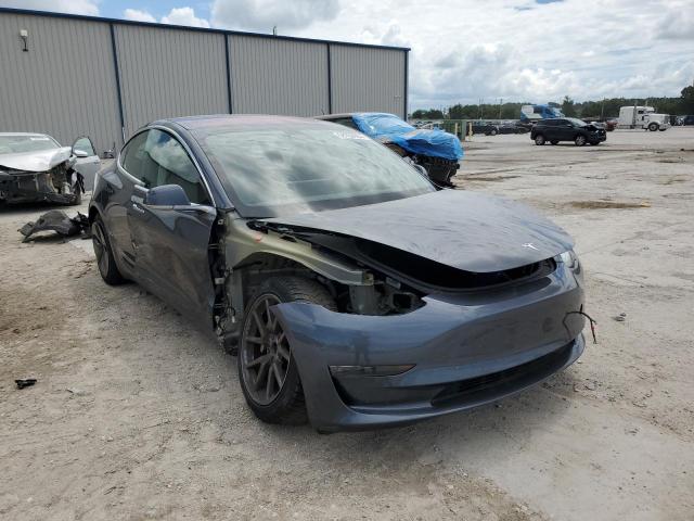 5YJ3E1EAXJF021169 - 2018 TESLA MODEL 3 GRAY photo 4