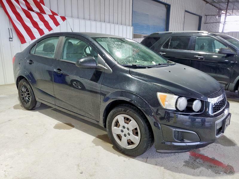 1G1JA5SH9E4239363 - 2014 CHEVROLET SONIC LS BLACK photo 4