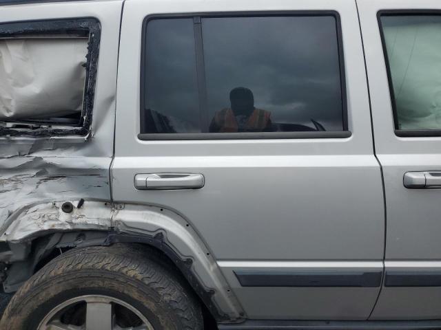 1J8HG48K29C531877 - 2009 JEEP COMMANDER SPORT Argent photo 11