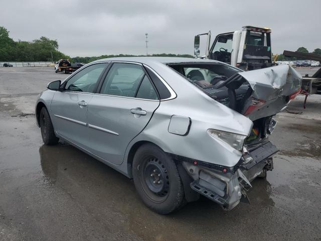 4T1BF1FK3HU304543 - 2017 TOYOTA CAMRY LE SILVER photo 2