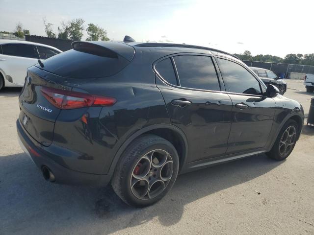 ZASFAKPNXJ7B90328 - 2018 ALFA ROMEO STELVIO SPORT Schwarz Foto 3