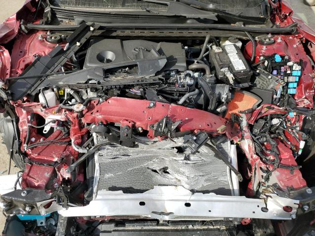 4T1C11AK6NU049313 - 2022 TOYOTA CAMRY LE RED photo 11