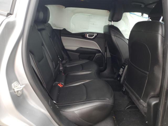 3C4NJDCNXRT582528 - 2024 JEEP COMPASS LIMITED Srebrny zdjęcie 11