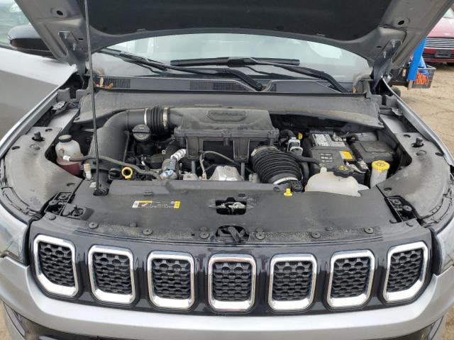 3C4NJDCNXRT582528 - 2024 JEEP COMPASS LIMITED Srebrny zdjęcie 12