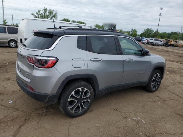 3C4NJDCNXRT582528 - 2024 JEEP COMPASS LIMITED Srebrny zdjęcie 3