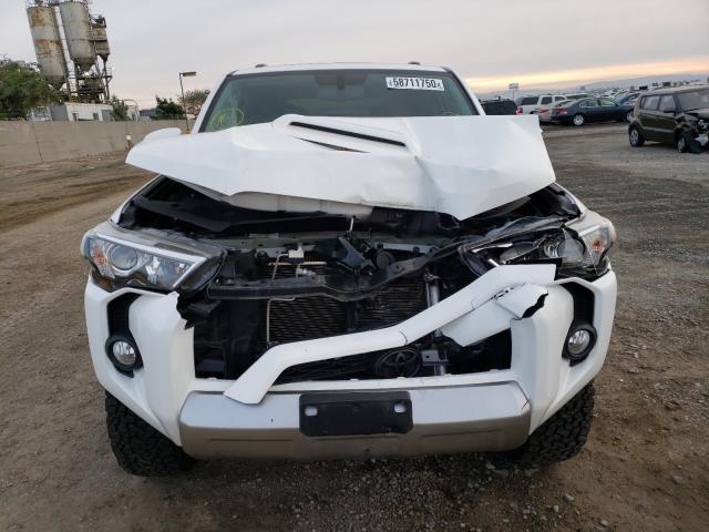 JTEBU5JR5J5588730 - 2018 TOYOTA 4RUNNER SR5/SR5 PREMIUM 白色 照片 9