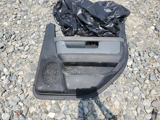 3C6UR5JLXJG180105 - 2018 RAM 2500 SLT SILVER photo 12