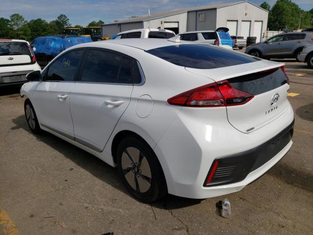 KMHC75LC8MU260698 - 2021 HYUNDAI IONIQ SE WHITE photo 2