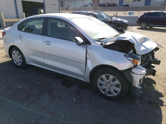 3KPA24AD7PE528157 - 2023 KIA RIO LX SILVER photo 4