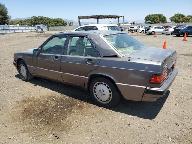 WDBDA29D9NF967077 - 1992 MERCEDES-BENZ 190 E 2.6 GRAY photo 2