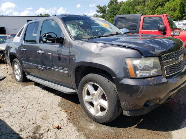 3GNMCGE09BG157719 - 2011 CHEVROLET AVALANCHE LTZ BROWN photo 4