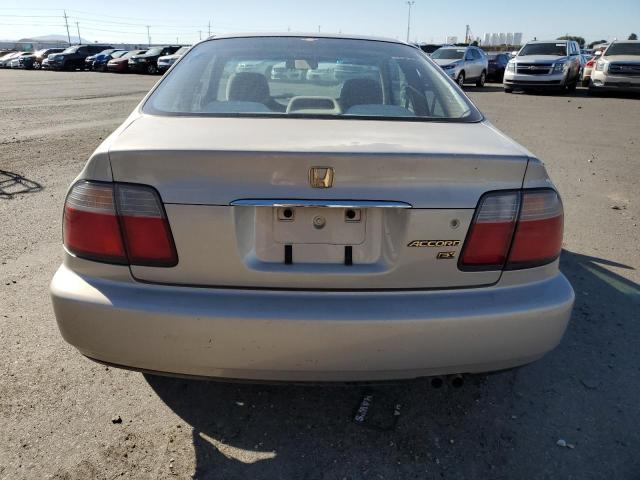 1HGCD7155VA014001 - 1997 HONDA ACCORD SED EX TAN photo 6