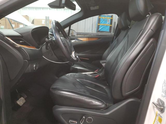5LMTJ3DH3KUL04570 - 2019 LINCOLN MKC RESERVE WHITE photo 7