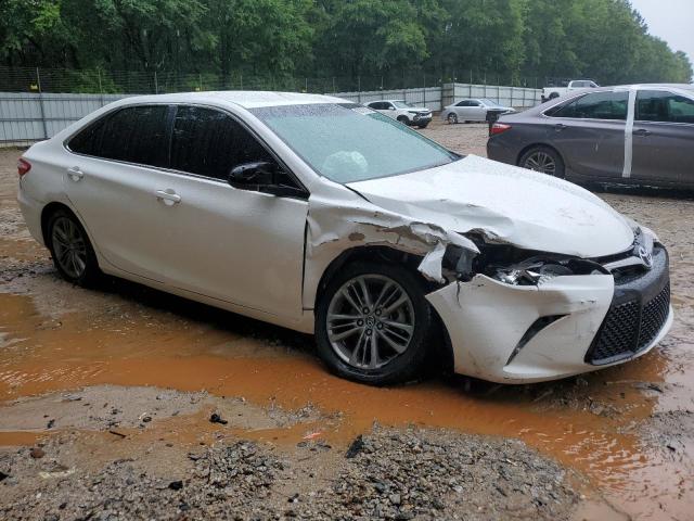 4T1BF1FK9GU211055 - 2016 TOYOTA CAMRY LE WHITE photo 4