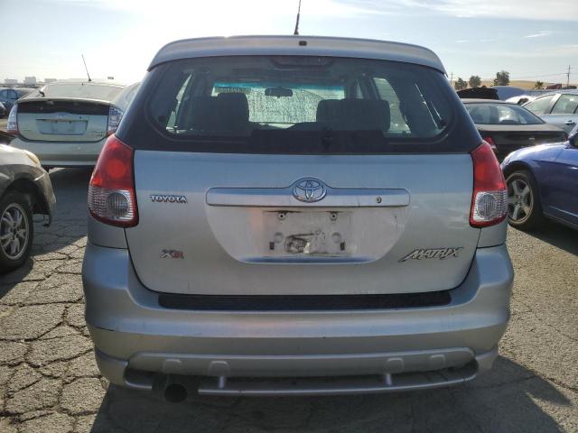 2T1KR32E04C313151 - 2004 TOYOTA MATRIX XR 银色 照片 6