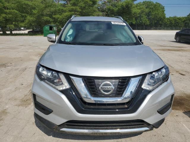 KNMAT2MV0HP583184 - 2017 NISSAN ROGUE S SILVER photo 5