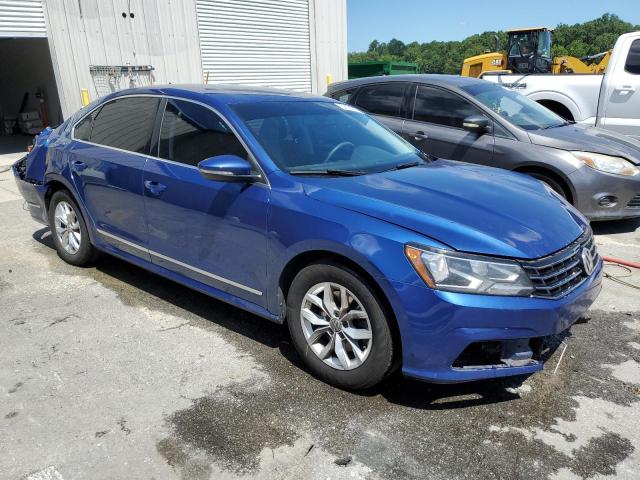 1VWAT7A39HC073419 - 2017 VOLKSWAGEN PASSAT S BLUE photo 4