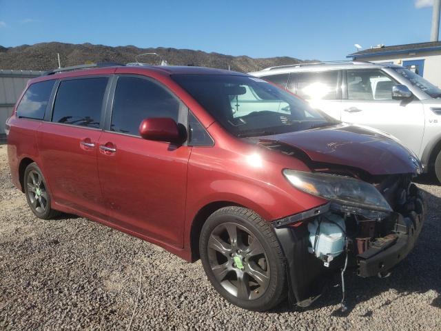 5TDXK3DC7FS610773 - 2015 TOYOTA SIENNA SPORT MAROON photo 4