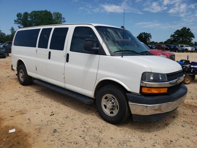 1GAZGPFG8H1217570 - 2017 CHEVROLET EXPRESS G3 LT WHITE photo 4