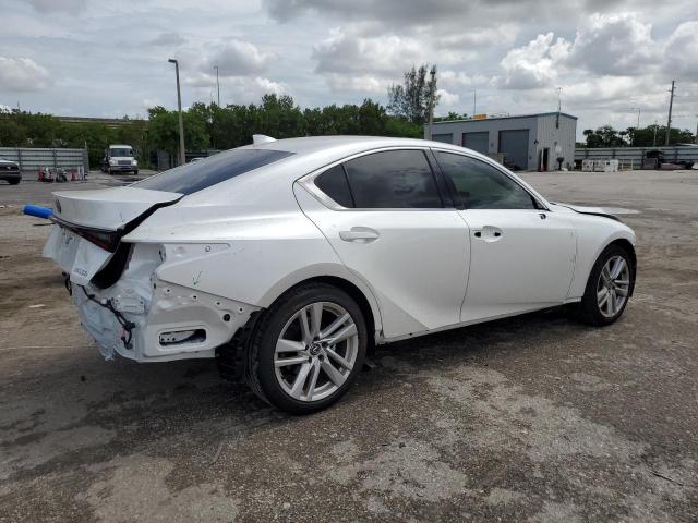 JTHCA1D24R5130261 - 2024 LEXUS IS 300 WHITE photo 3