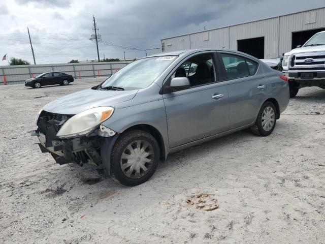 3N1CN7AP4DL831824 - 2013 NISSAN VERSA S SILVER photo 1