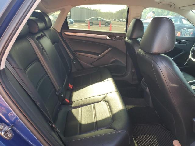 1VWDT7A37HC039542 - 2017 VOLKSWAGEN PASSAT R-LINE ლურჯი ფოტო 10