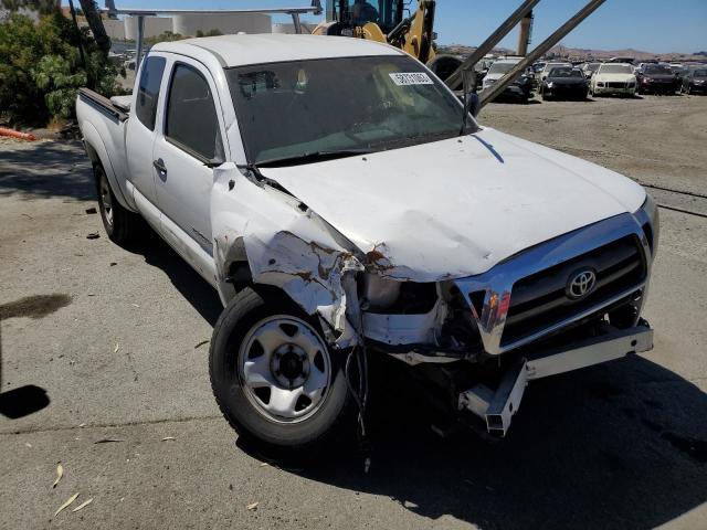 5TETX62N39Z641080 - 2009 TOYOTA TACOMA PRERUNNER ACCESS CAB WHITE photo 4