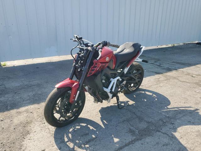 JYARN53E1HA001754 - 2017 YAMAHA FZ09 RED photo 2