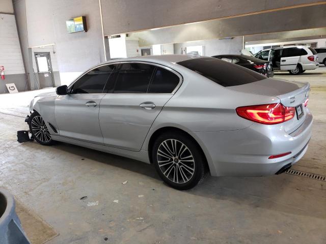 WBAJE7C55KWW45150 - 2019 BMW 540 XI SILVER photo 2