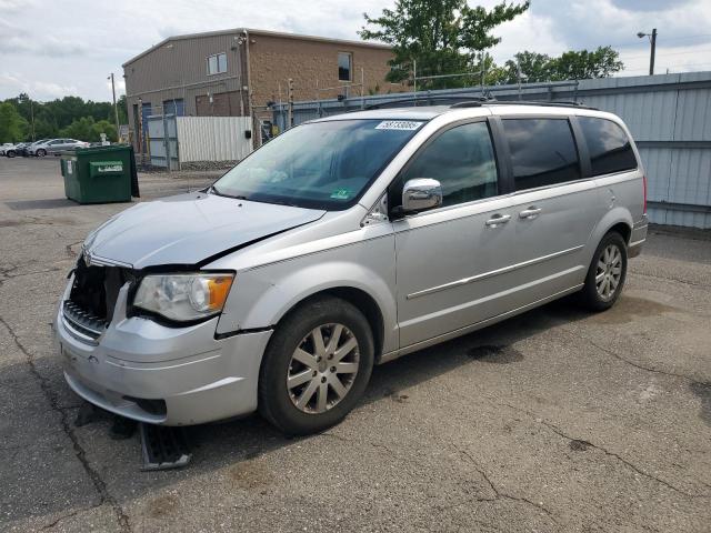 2010 CHRYSLER TOWN & COU TOURING, 