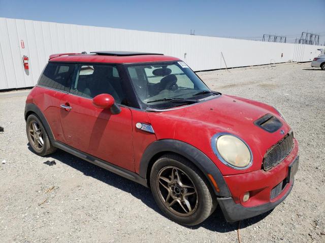 WMWMF73579TW80715 - 2009 MINI COOPER S RED photo 4