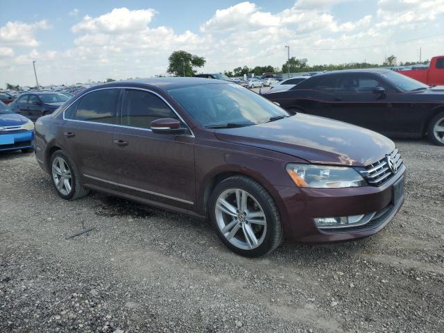 1VWCM7A36DC052317 - 2013 VOLKSWAGEN PASSAT SEL BURGUNDY photo 4