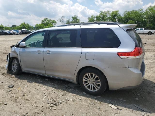 5TDYK3DC8BS142423 - 2011 TOYOTA SIENNA XLE Gümüş foto 2