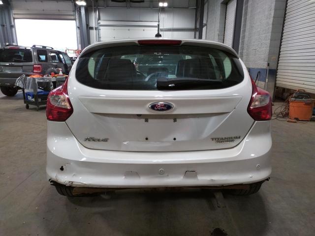 1FADP3N25DL381900 - 2013 FORD FOCUS TITANIUM WHITE photo 6