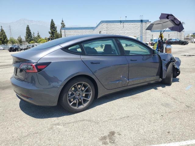 5YJ3E1EB3PF636938 - 2023 TESLA MODEL 3 GRAY photo 3