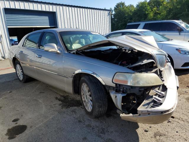 1LNHM81W73Y651085 - 2003 LINCOLN TOWN CAR EXECUTIVE TAN photo 4