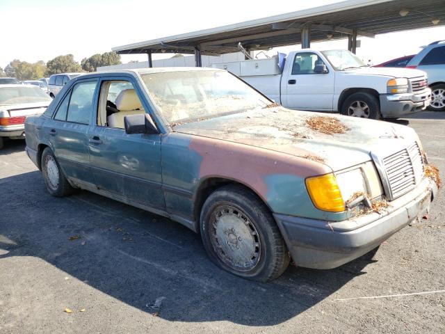 WDBEA30D1KA956462 - 1989 MERCEDES-BENZ 300-CLASS E TEAL photo 4